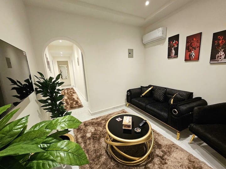 1BR Airbnb Downtown Cairo Qasr El Nil – B401 — furnished entire condo in Downtown & Arabesque