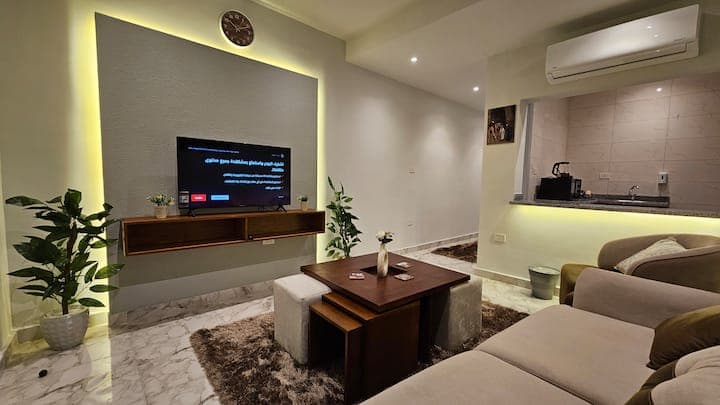 1BR Airbnb Downtown Cairo Qasr El Nil – B601 — furnished entire condo in Downtown & Arabesque